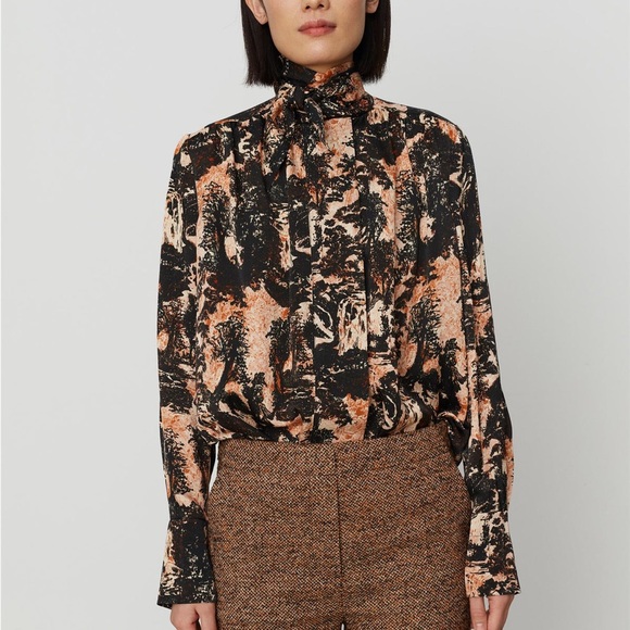 DAY BIRGER ET MIKKELSEN Women’s Kristen Fall Scenery Neck Tie Blouse Size Small